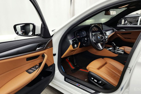2022 BMW 5 серии с пробегом 80 435 км