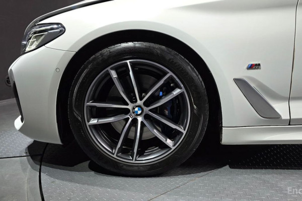 2022 BMW 5 серии с пробегом 64 663 км