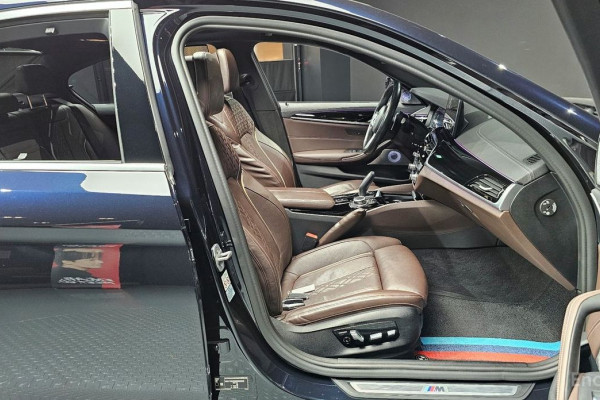 2022 BMW 5 серии с пробегом 66 336 км