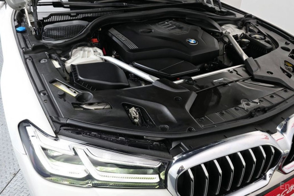 2022 BMW 5 серии с пробегом 72 310 км