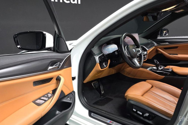 2022 BMW 5 серии с пробегом 64 663 км