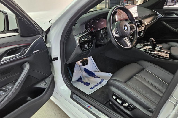 2022 BMW 5 серии с пробегом 81 711 км