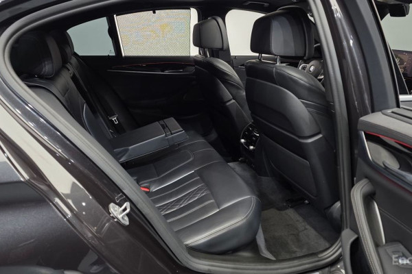 2022 BMW 5 серии с пробегом 66 661 км