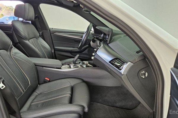 2022 BMW 5 серии с пробегом 81 711 км