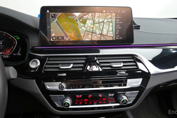 2022 BMW 5 серии с пробегом 72 310 км