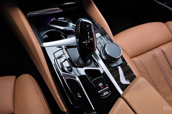 2022 BMW 5 серии с пробегом 88 975 км