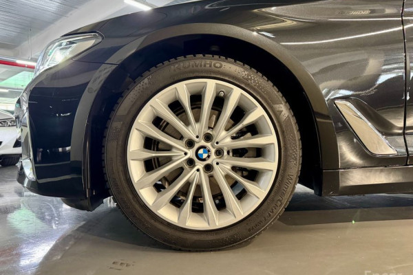2022 BMW 5 серии с пробегом 35 416 км