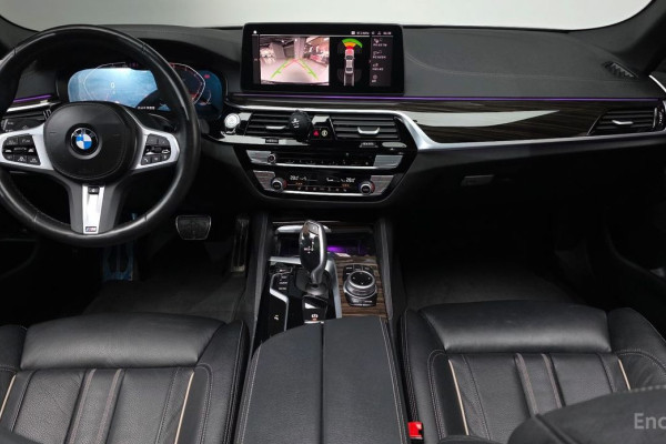 2022 BMW 5 серии с пробегом 42 186 км