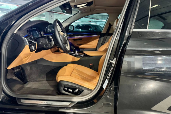 2022 BMW 5 серии с пробегом 35 416 км