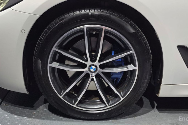 2022 BMW 5 серии с пробегом 34 505 км