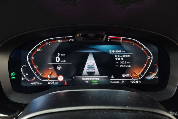 2022 BMW 5 серии с пробегом 43 668 км