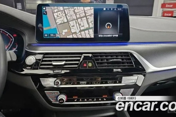 2022 BMW 5 серии с пробегом 33 984 км