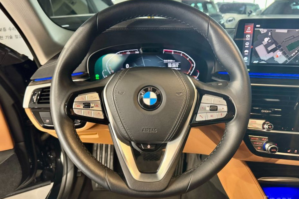 2022 BMW 5 серии с пробегом 35 416 км