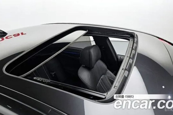 2022 BMW 5 серии с пробегом 33 984 км