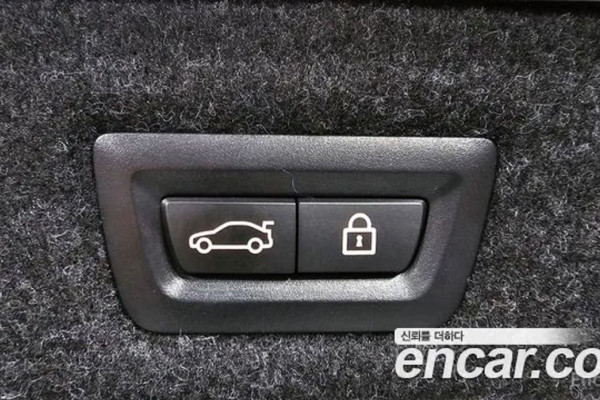 2022 BMW 5 серии с пробегом 33 984 км