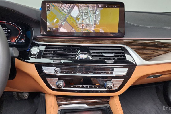 2022 BMW 5 серии с пробегом 43 668 км