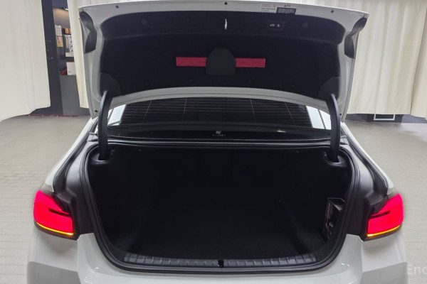 2022 BMW 5 серии с пробегом 37 507 км