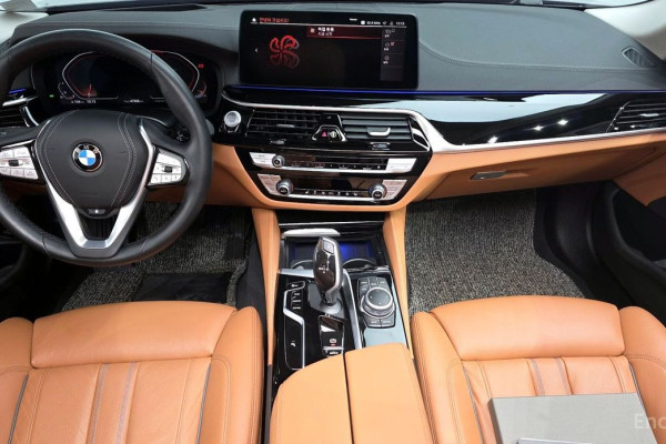 2022 BMW 5 серии с пробегом 47 966 км