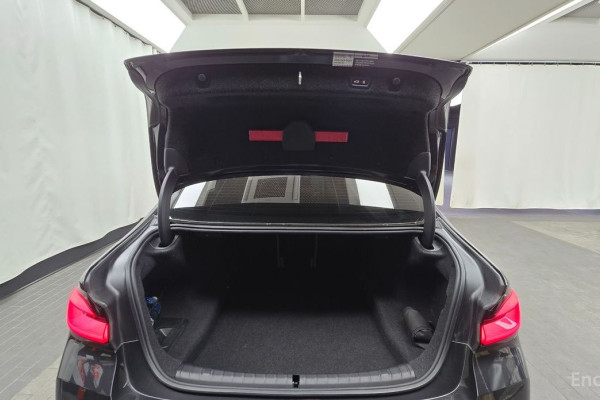 2022 BMW 5 серии с пробегом 37 985 км