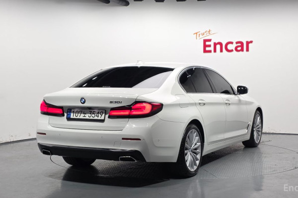 2022 BMW 5 серии с пробегом 26 468 км
