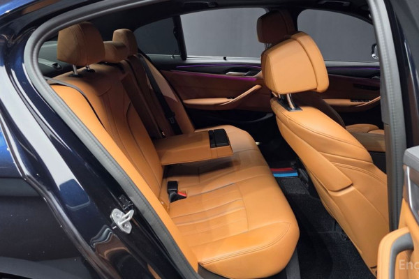 2022 BMW 5 серии с пробегом 43 321 км