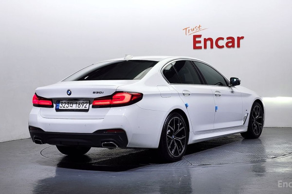 2022 BMW 5 серии с пробегом 46 842 км