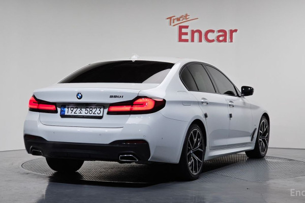 2022 BMW 5 серии с пробегом 45 331 км