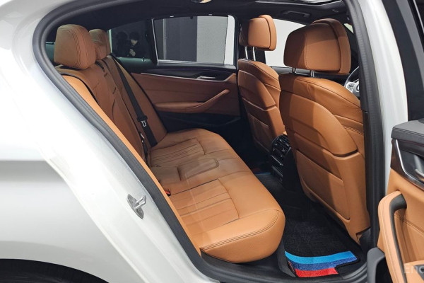 2022 BMW 5 серии с пробегом 45 331 км