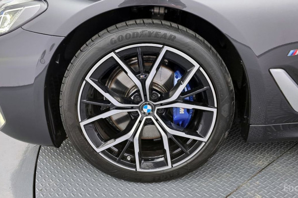 2022 BMW 5 серии с пробегом 23 398 км