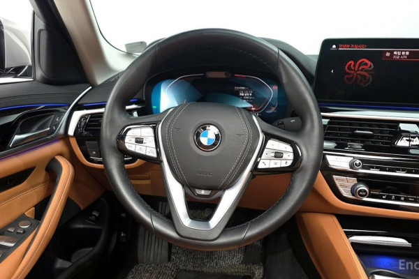 2022 BMW 5 серии с пробегом 47 966 км