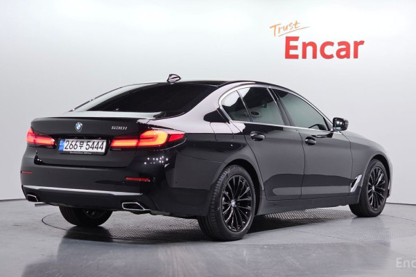 2022 BMW 5 серии с пробегом 39 073 км