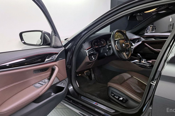 2022 BMW 5 серии с пробегом 23 398 км