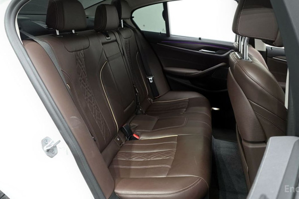 2022 BMW 5 серии с пробегом 26 468 км