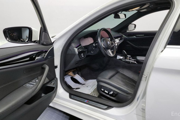 2022 BMW 5 серии с пробегом 46 842 км