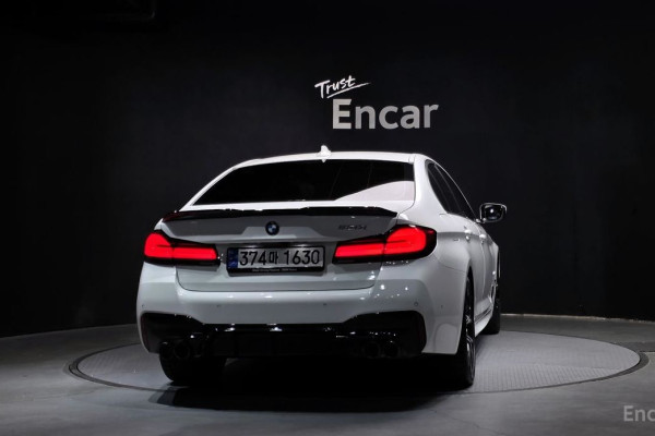 2022 BMW 5 серии с пробегом 37 943 км