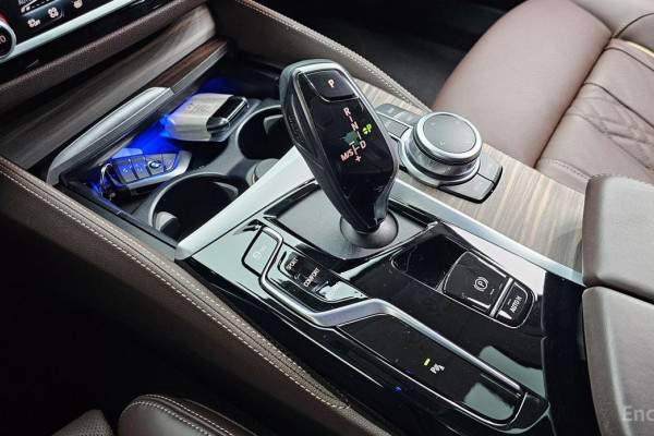 2022 BMW 5 серии с пробегом 39 073 км