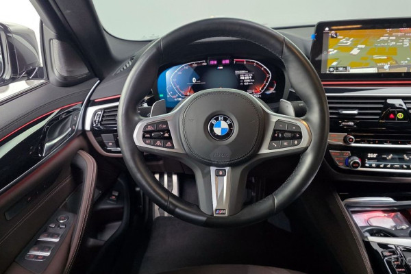 2022 BMW 5 серии с пробегом 23 398 км