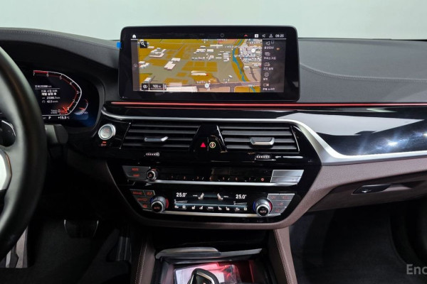 2022 BMW 5 серии с пробегом 23 398 км