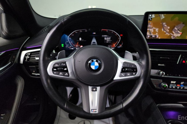 2022 BMW 5 серии с пробегом 46 842 км