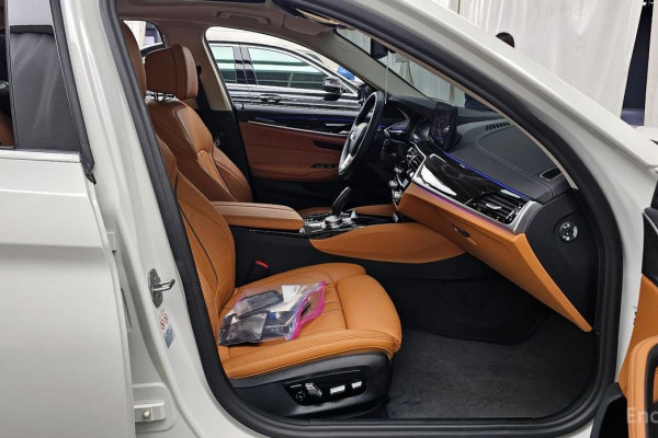 2022 BMW 5 серии с пробегом 31 904 км