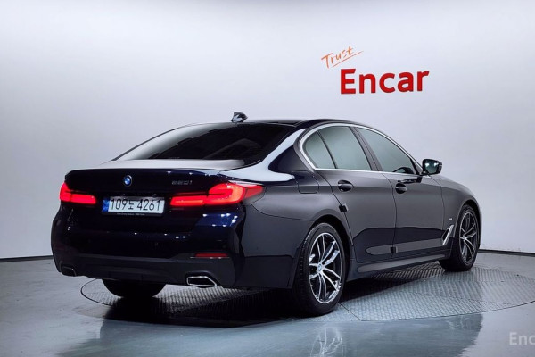 2022 BMW 5 серии с пробегом 64 563 км