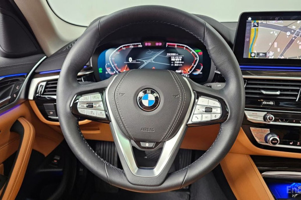 2022 BMW 5 серии с пробегом 31 904 км