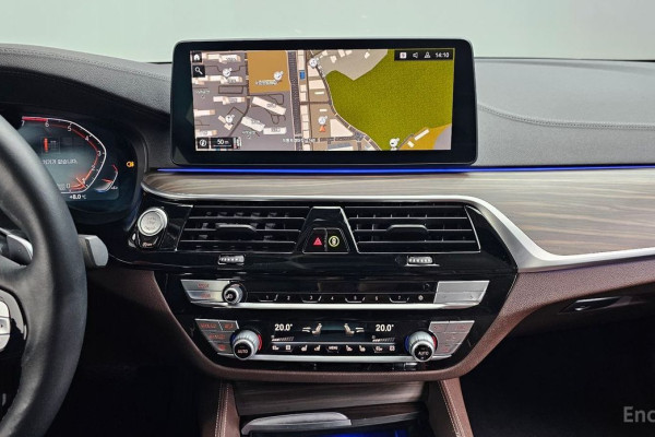 2022 BMW 5 серии с пробегом 39 073 км