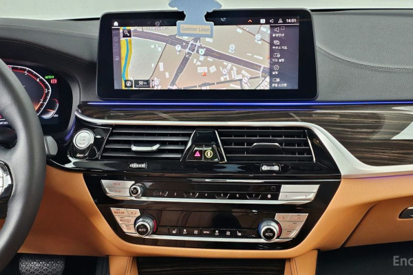 2022 BMW 5 серии с пробегом 31 904 км