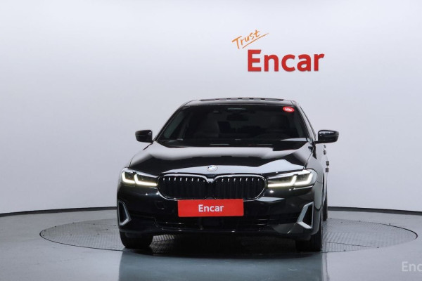 2022 BMW 5 серии с пробегом 52 679 км