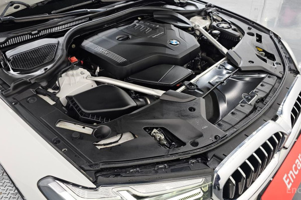 2022 BMW 5 серии с пробегом 31 866 км