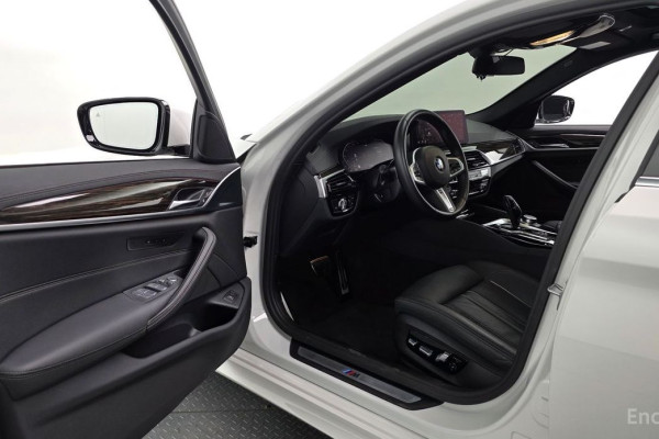 2022 BMW 5 серии с пробегом 16 695 км