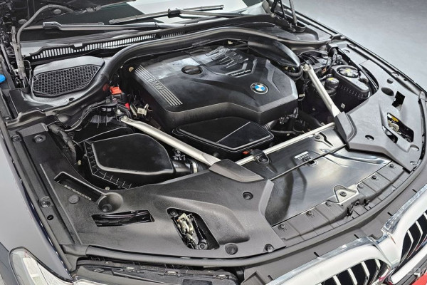 2022 BMW 5 серии с пробегом 20 771 км