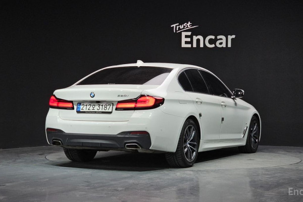 2022 BMW 5 серии с пробегом 111 761 км