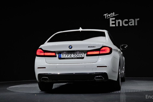 2022 BMW 5 серии с пробегом 40 202 км